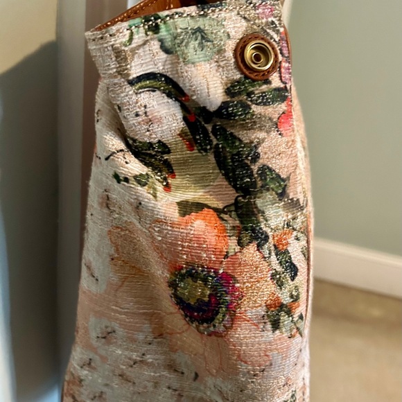 Tory Burch Attersee Floral Patchwork Women's Bag with Wooden Handle - Picture 5 of 8